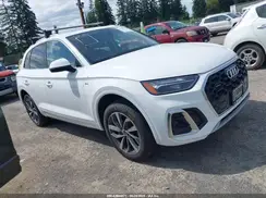 WA1EAAFY9N2112369 2022 AUDI Q5