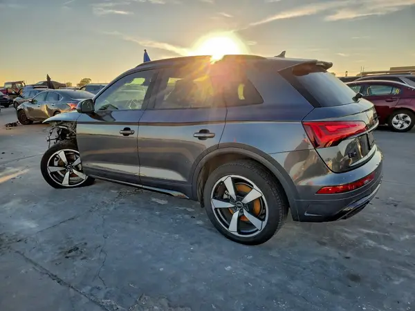 WA1EAAFY9N2126708 2022 AUDI Q5 - Image 2