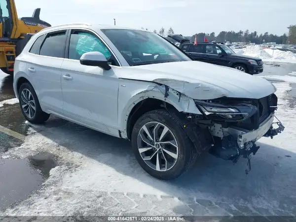 WA1EAAFY9P2088576 2023 AUDI Q5 - Image 1