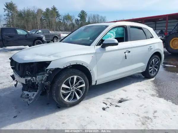 WA1EAAFY9P2088576 2023 AUDI Q5 - Image 2
