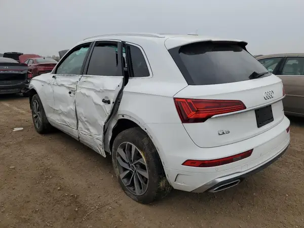 WA1EAAFY9P2121625 2023 AUDI Q5 - Image 2