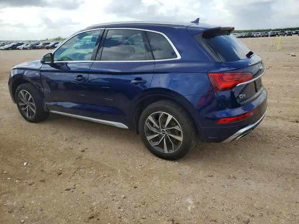 WA1EAAFY9R2025402 2024 AUDI Q5 - Image 2