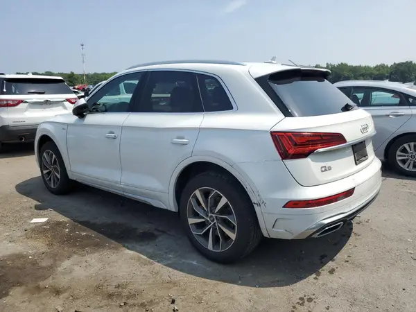 WA1EAAFY9R2046637 2024 AUDI Q5 - Image 2