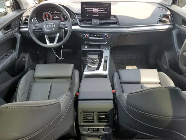 WA1EAAFY9R2046637 2024 AUDI Q5 - Image 8
