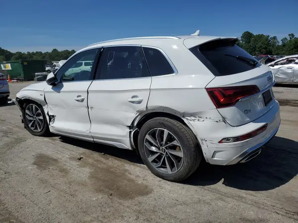 WA1EAAFY9R2069240 2024 AUDI Q5 - Image 2