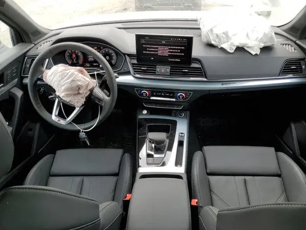 WA1EAAFY9S2000313 2025 AUDI Q5 - Image 8