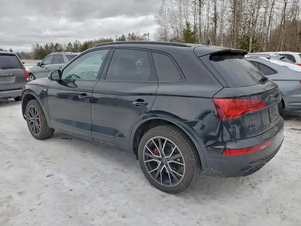 WA1EAAFY9S2026877 2025 AUDI Q5 - Image 2