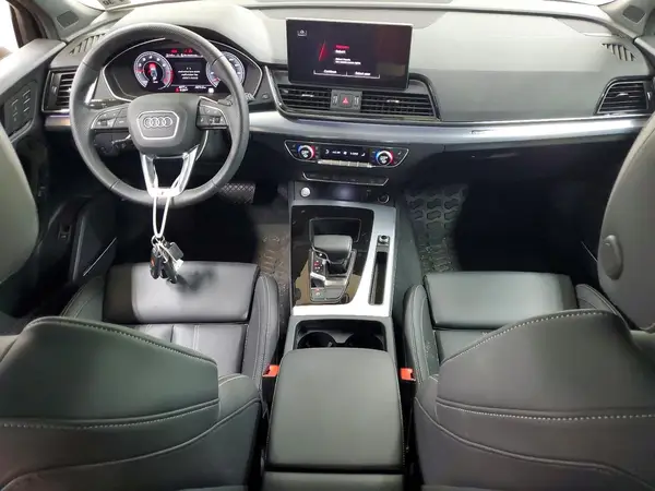 WA1EAAFY9S2051780 2025 AUDI Q5 - Image 8