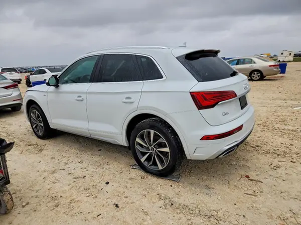 WA1EAAFY9S2053965 2025 AUDI Q5 - Image 2
