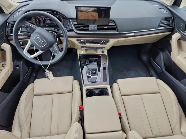 WA1EAAFY9S2053965 2025 AUDI Q5 - Image 8