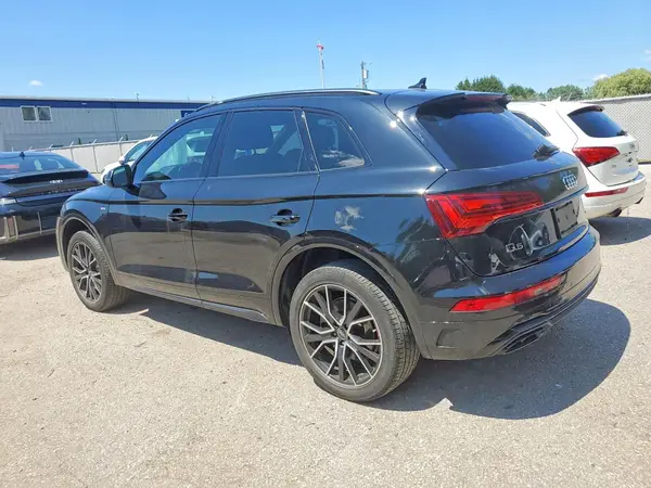 WA1EAAFYXM2082717 2021 AUDI Q5 - Image 2