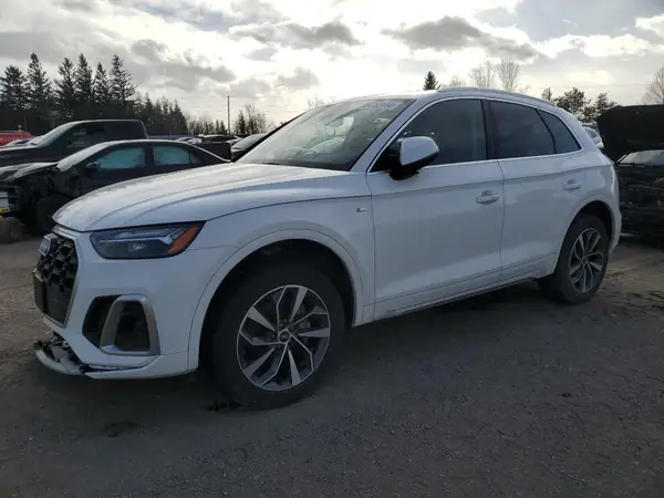 WA1EAAFYXM2098044 2021 AUDI Q5 - Image 1