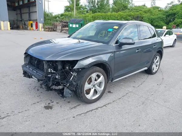 WA1EAAFYXM2101038 2021 AUDI Q5 - Image 2