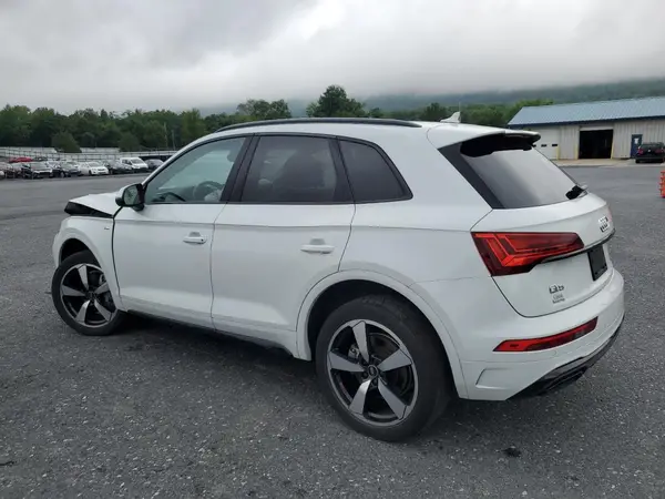 WA1EAAFYXN2010613 2022 AUDI Q5 - Image 2