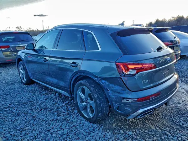 WA1EAAFYXN2026391 2022 AUDI Q5 - Image 2