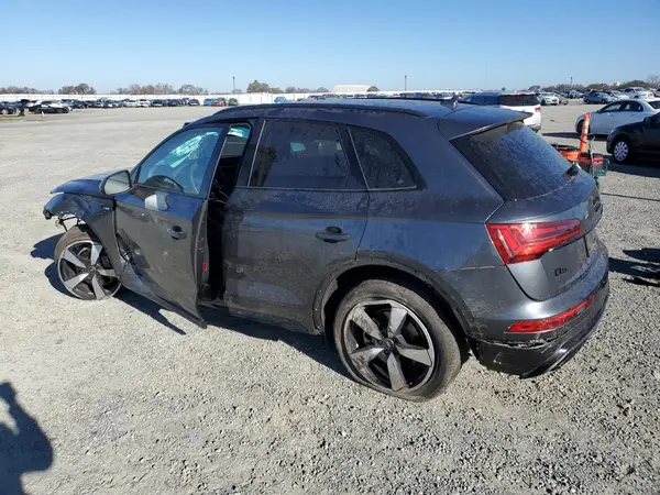 WA1EAAFYXN2049508 2022 AUDI Q5 - Image 2
