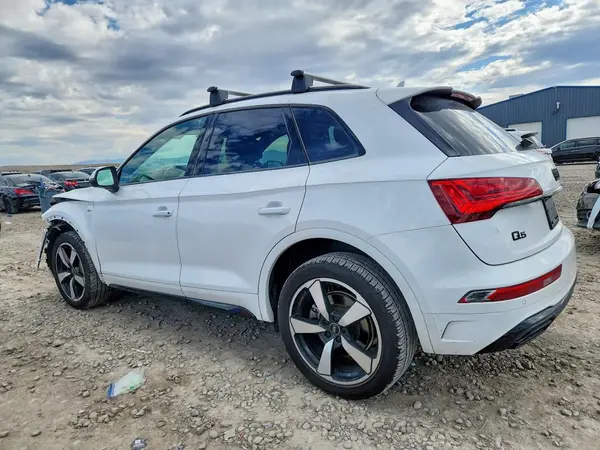 WA1EAAFYXN2057379 2022 AUDI Q5 - Image 2