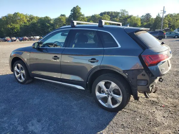 WA1EAAFYXN2067295 2022 AUDI Q5 - Image 2