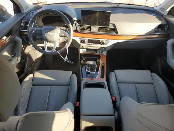 WA1EAAFYXN2067295 2022 AUDI Q5 - Image 8