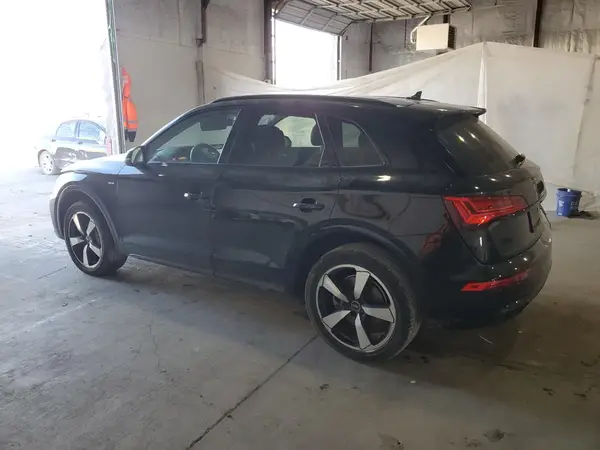 WA1EAAFYXN2072741 2022 AUDI Q5 - Image 2