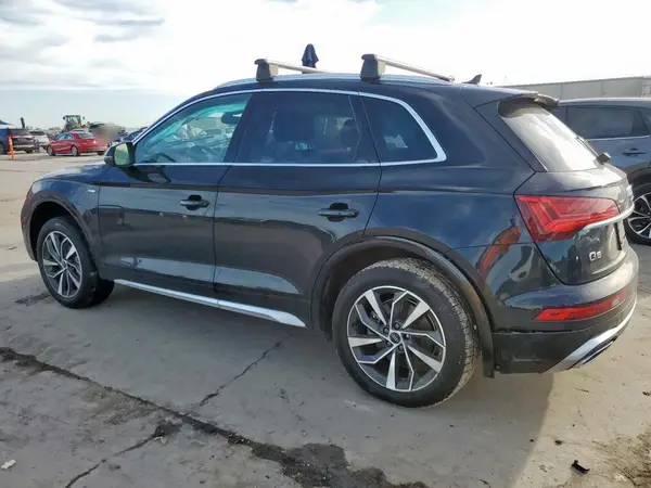 WA1EAAFYXN2088065 2022 AUDI Q5 - Image 2