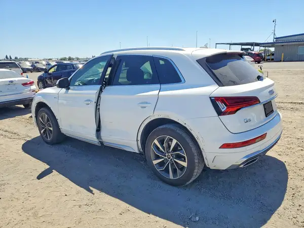 WA1EAAFYXN2089183 2022 AUDI Q5 - Image 2