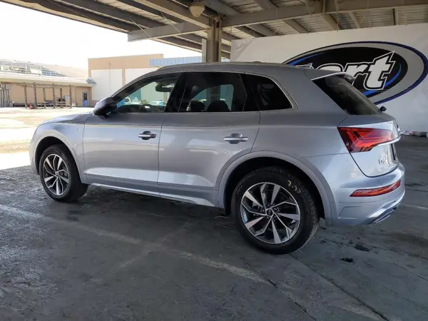 WA1EAAFYXN2135109 2022 AUDI Q5 - Image 2