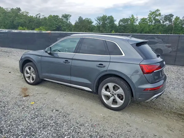 WA1EAAFYXN2135949 2022 AUDI Q5 - Image 2