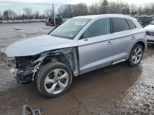 WA1EAAFYXN2139502 2022 AUDI Q5 - Image 1
