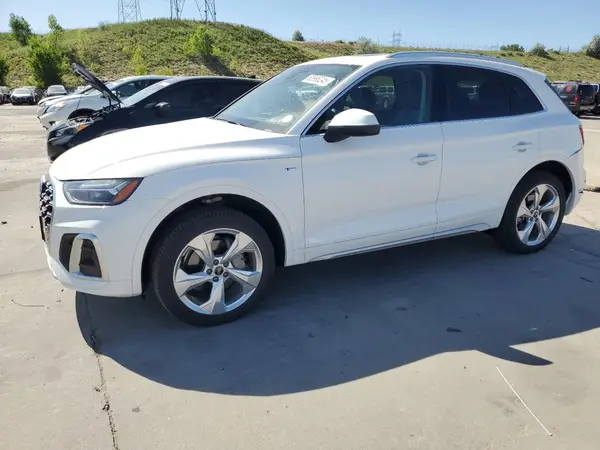 WA1EAAFYXP2028743 2023 AUDI Q5 - Image 1
