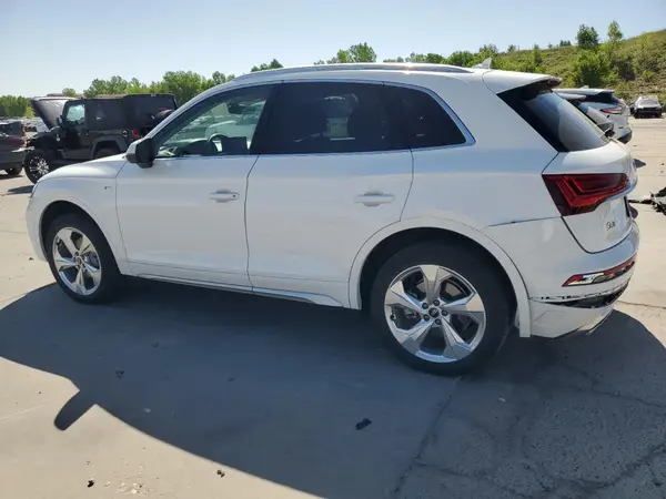 WA1EAAFYXP2028743 2023 AUDI Q5 - Image 2