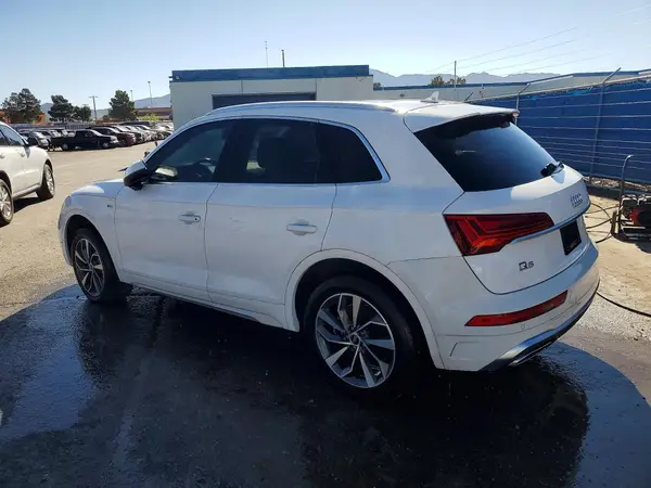 WA1EAAFYXP2049141 2023 AUDI Q5 - Image 2