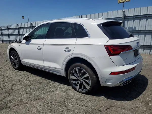 WA1EAAFYXP2055473 2023 AUDI Q5 - Image 2