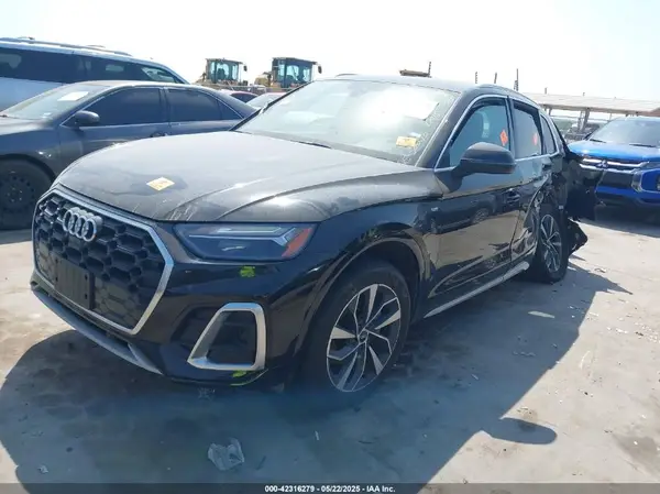 WA1EAAFYXP2056610 2023 AUDI Q5 - Image 2