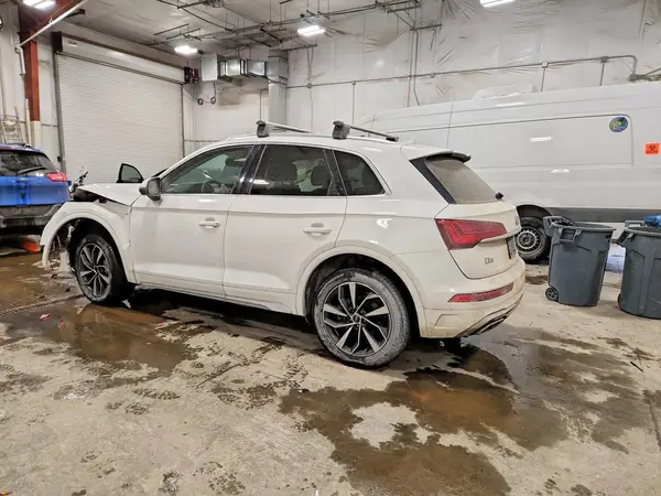 WA1EAAFYXP2058115 2023 AUDI Q5 - Image 2