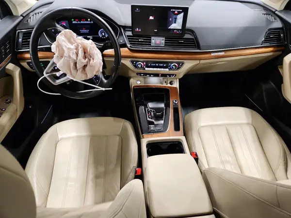 WA1EAAFYXP2058115 2023 AUDI Q5 - Image 8