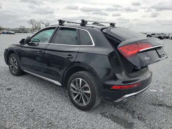 WA1EAAFYXP2068580 2023 AUDI Q5 - Image 2