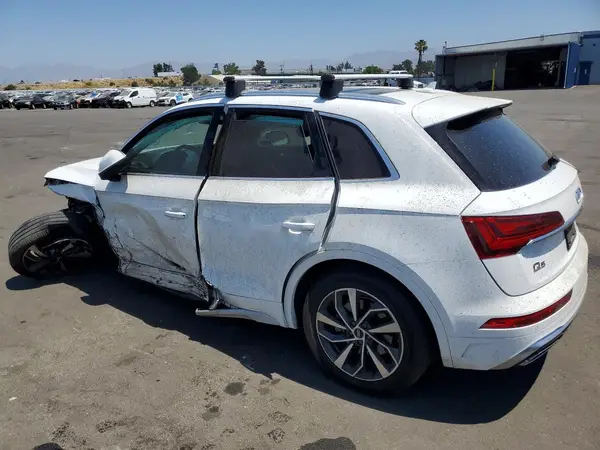 WA1EAAFYXP2076162 2023 AUDI Q5 - Image 2