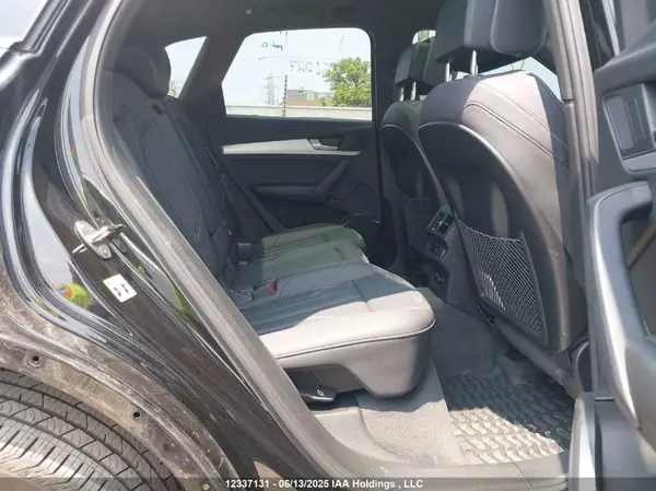 WA1EAAFYXP2137042 2023 AUDI Q5 - Image 8