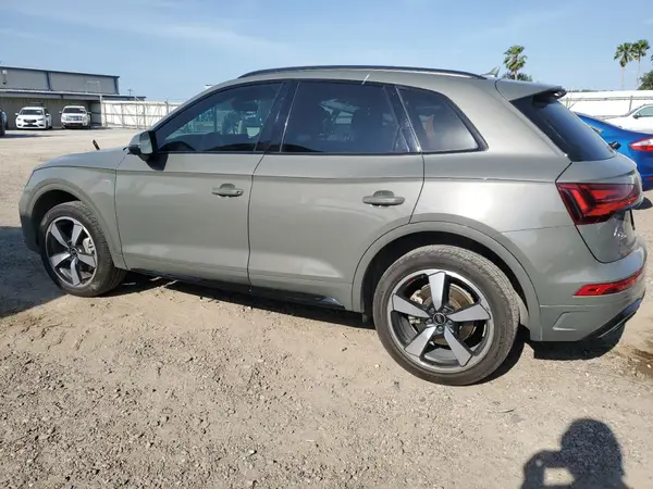 WA1EAAFYXP2172518 2023 AUDI Q5 - Image 2
