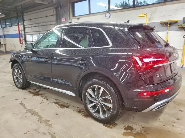 WA1EAAFYXP2173507 2023 AUDI Q5 - Image 2