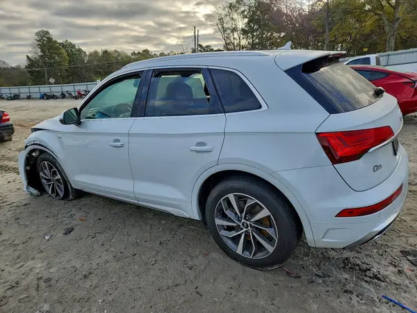 WA1EAAFYXP2173832 2023 AUDI Q5 - Image 2