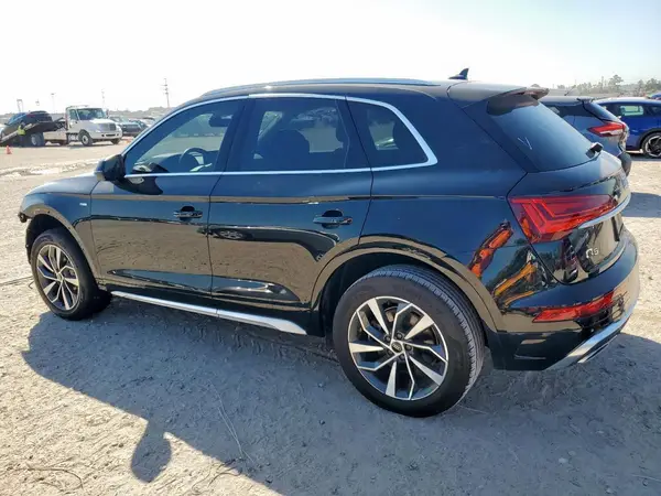 WA1EAAFYXR2015557 2024 AUDI Q5 - Image 2
