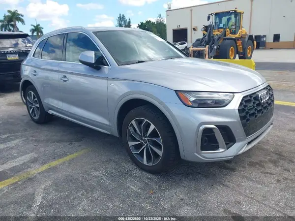 WA1EAAFYXR2030544 2024 AUDI Q5 - Image 1