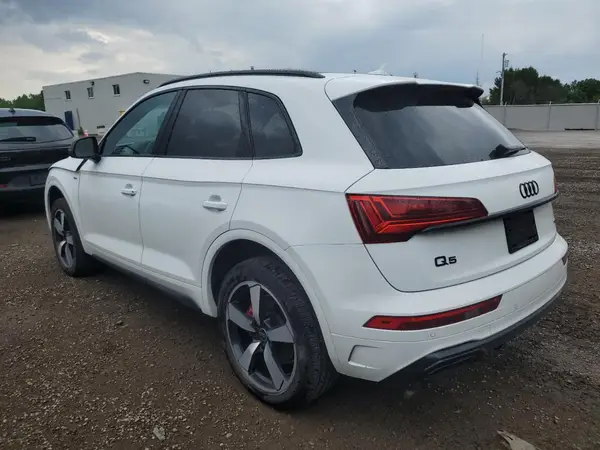 WA1EAAFYXR2063124 2024 AUDI Q5 - Image 2