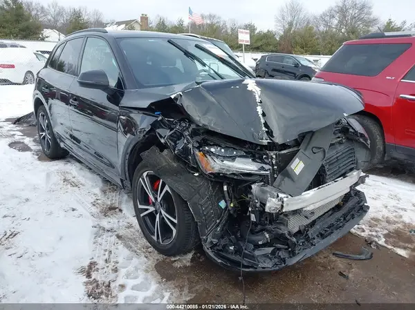 WA1EAAFYXS2020456 2025 AUDI Q5 - Image 1