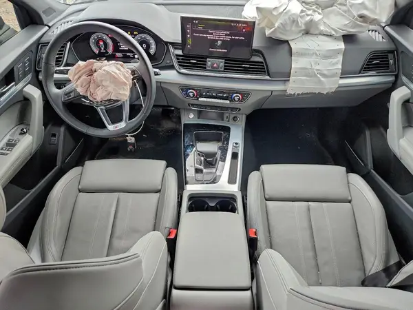 WA1EAAFYXS2021090 2025 AUDI Q5 - Image 8