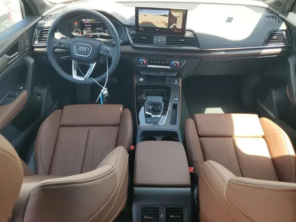 WA1EAAFYXS2024040 2025 AUDI Q5 - Image 8