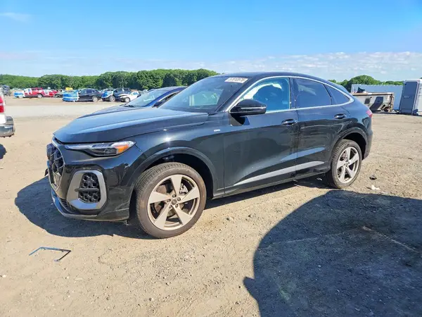 WA1EAAGU3S2057215 2025 AUDI Q5 - Image 1