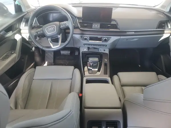 WA1EABFY2N2044180 2022 AUDI Q5 - Image 8
